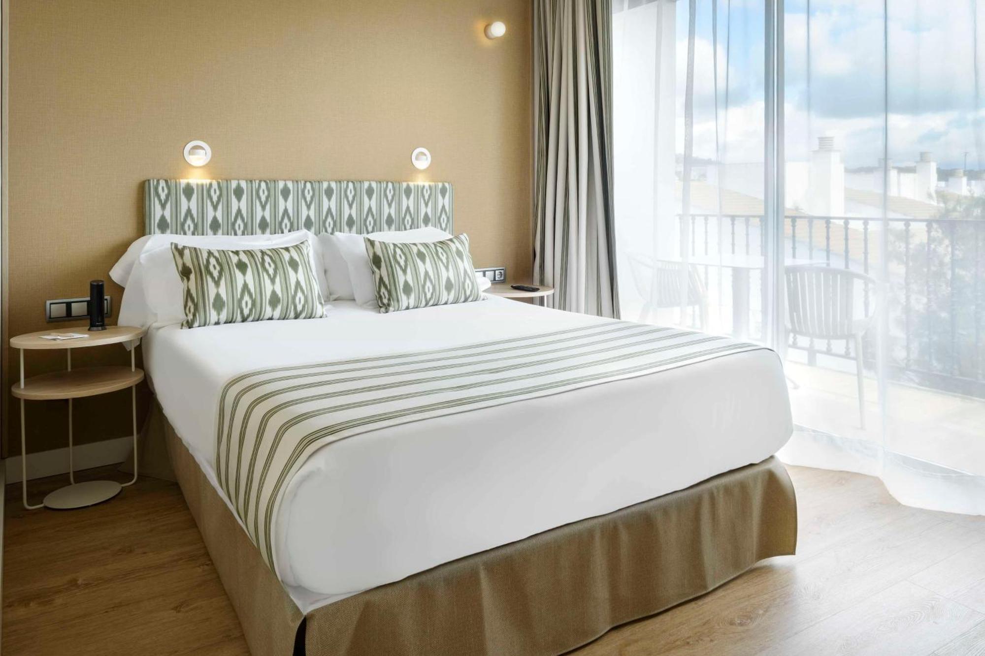Hotel Barcelo Albatros - Adults Only